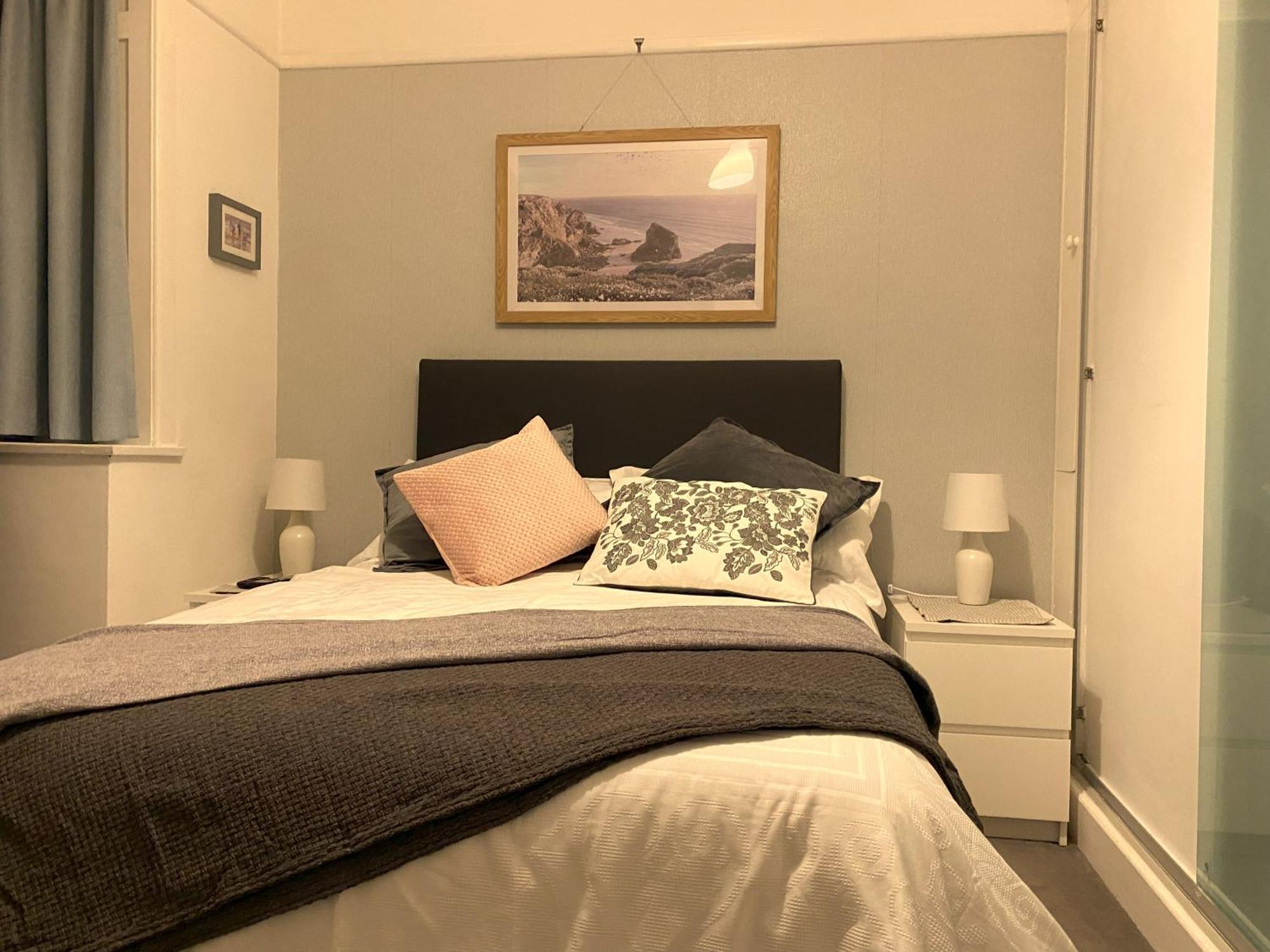 En-Suite Nook Near Forest & Sea, Great Value With Fridge, Microwave And Tv Lymington Ngoại thất bức ảnh